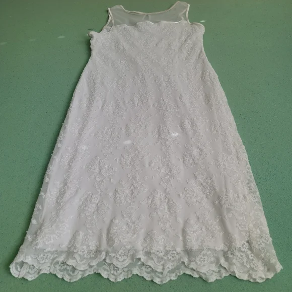 White Lace Cocktail Dress Sz 12 - Picture 2 of 8